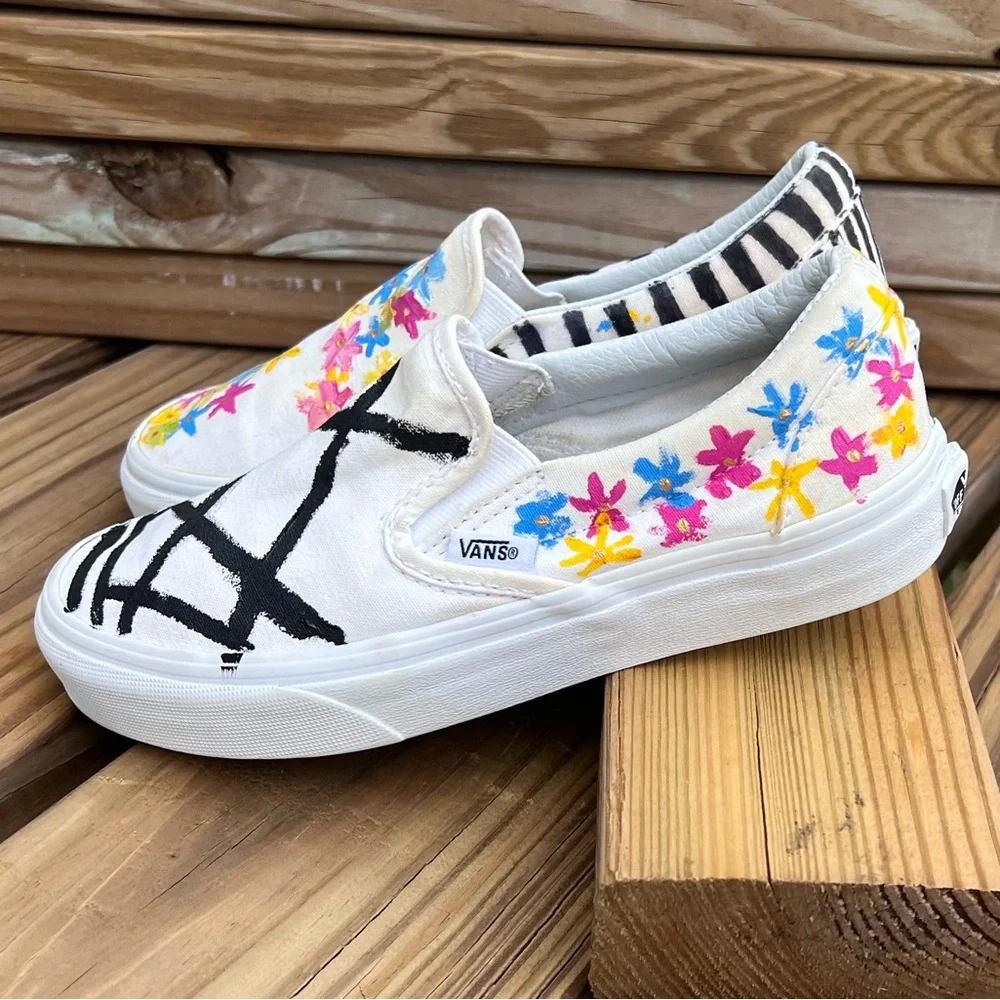 - Vans Sz 5.5 Handpainted Slip-On Sneakers! EUC!